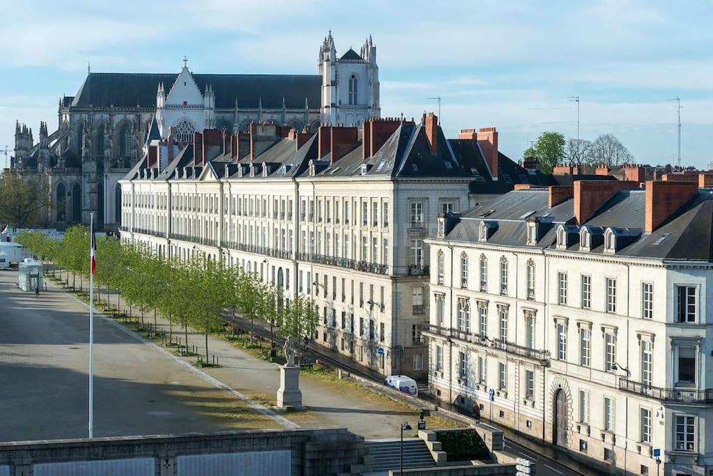 Grande Chambre Independante, Charme, Calme Sur Jardin, Nantes Centre, Acces Prive Par Escalier De L'Immeuble, Sdb & Wc Prives, 10 Minutes Gare Et Palais Des Congres ภายนอก รูปภาพ